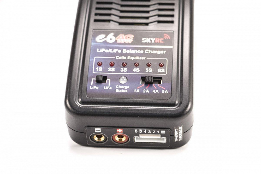 SkyRC E6 AC (Li-Po with TRX Plug)